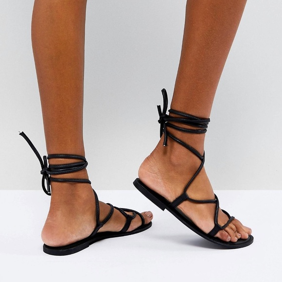 Urban Outfitters Shoes - Urban Outfitters Leather Tie Sandals 🩴